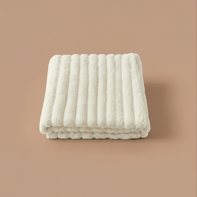 Plaid Mielle, Couverture en fausse fourrure ultra-douce, effet nuage · Cocooning