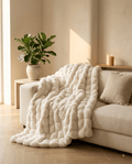 Plaid Mielle — Couverture en fausse fourrure ultra-douce, effet nuage · Crème cocooning