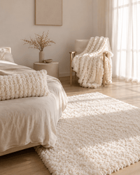 Coin Cocooning — Le Pack Complet · Plaid + Housse + Tapis effet nuage - Maison Mielle Paris
